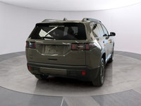 Experience the perfect blend of style and capability with the 2026 Jeep Cherokee Laredo 4x4, draped... (image 4)