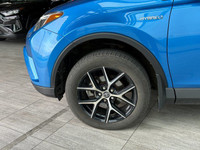 ADAPTIVE CRUISE CONTROL, NAVIGATION SYSTEM, LANE DEPARTURE WARNING Elegance meets efficiency in this... (image 4)
