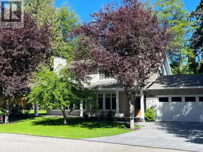 Steps from Bakers Beach, the area's loveliest, this exceptional custom home offers luxury & comfort....