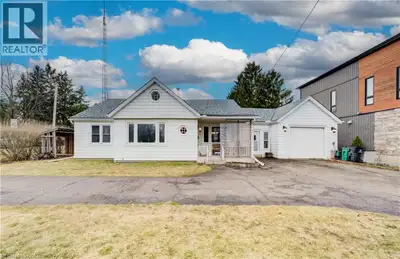 Set in a central location just minutes from downtown Preston, downtown Galt, Galt Country Club, Camb...