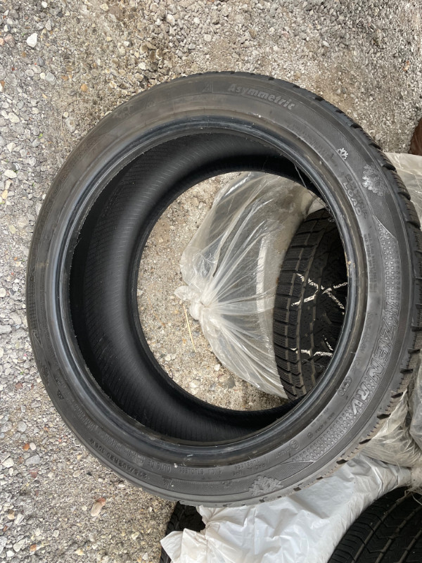 Snow tires for sale - 275 40 ZR20 in Tires & Rims in Mississauga / Peel Region