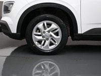 Step into versatility and style with this 2024 Hyundai Venue Preferred. This compact SUV delivers th... (image 3)