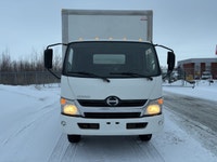 2019 Hino 195 Ryder Stock ID: 834898 Transmission Type/Speed: AUTO 6 Engine: DIESEL J05E-TP '17 210/... (image 1)