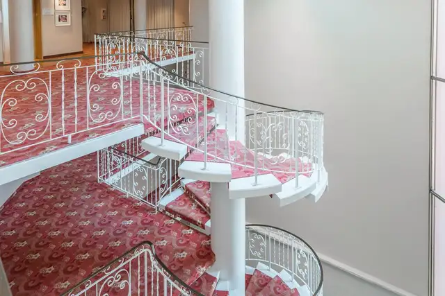 2 Bedroom Apartment for Rent - 2222 Bellevue Avenue in Long Term Rentals in Vancouver - Image 18