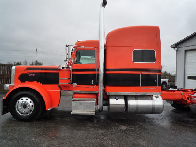 2023 Peterbilt  389 .. NEW TRUCK in Heavy Trucks in Kitchener / Waterloo - Image 2