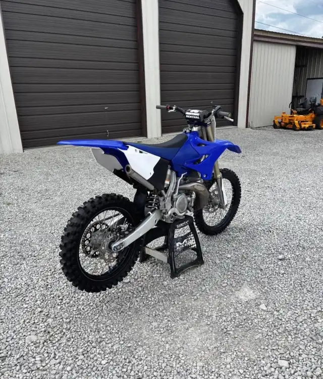 2021 YAMAHA YZ250-BLUE! in Dirt Bikes & Motocross in Thunder Bay - Image 7