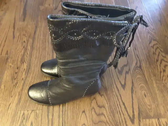 Brand New Women leather winter boots Size 9 in Women's - Shoes in Calgary - Image 4