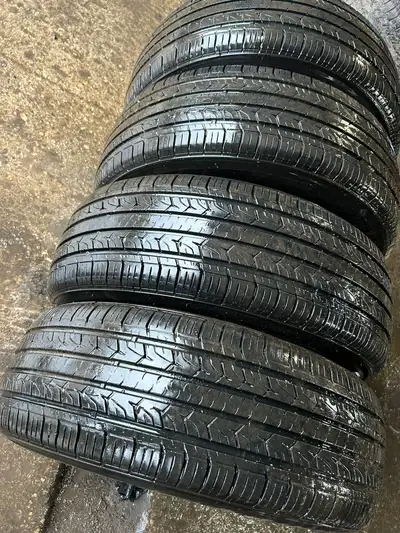 TIRES 225 65 17 Joyroad Grand Tourer H/T Tread Depth 7 7 8 8 / 32nds DOT 3622 $390