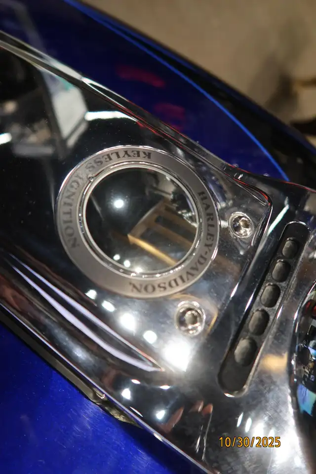 2011 Harley-Davidson® H/D Soft-Tail Screaming Eagle in Street, Cruisers & Choppers in Kawartha Lakes - Image 18