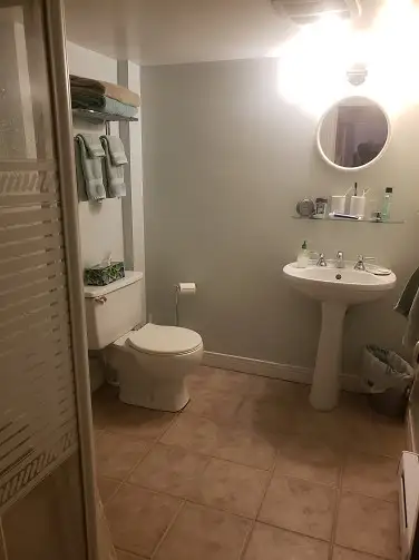$1025 Bedroom for Rent! in Downtown Toronto - All inclusive, View more