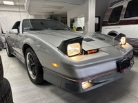 ALL TRADES WELCOME!! OPERATING BY APPOINTMENT GORGEOUS 1985 Trans Am Firebird 5.0L carbureted V8 T-T... (image 6)