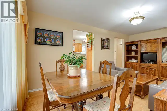 210 SHELLEY Drive Kitchener, Ontario in Houses for Sale in Kitchener / Waterloo - Image 12