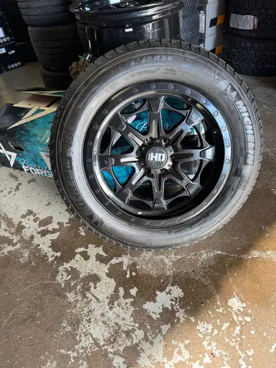 4 Like-New 20 Fast Wheels Hooligan w/ 275/55R20 Michelin X-Ice Snow Tires 6x139.7 Set of four (4) 20...