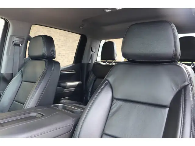 2022 GMC Sierra 1500 ELEVATION PREMIUM 3.0L DURAMAX 4X4, LOADED/ in Cars & Trucks in Winnipeg - Image 5