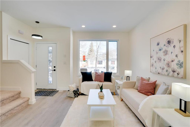 90 Ellesmere Avenue Winnipeg, Manitoba in Houses for Sale in Winnipeg - Image 3