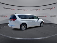 // ACCIDENT FREE!! // This used 2024 Chrysler Grand Caravan SXT 2WD is a practical family minivan wi... (image 7)