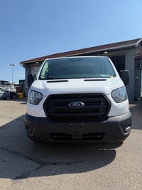 2020 Ford Transit T-150 Low Roof Work-Ready & Street-Smart! ?? With 115,000 km of experience, this 2... (image 3)
