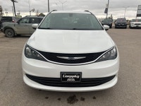 2017 Chrysler Pacifica LX – Only 81,xxx km If you’re looking for a reliable, comfortable, and family... (image 8)