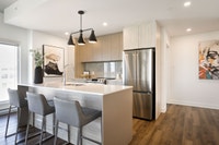 Préparez-vous à être enchanté aux Appartements Le James. Sa multitude de commodités vous attend! Typ... (image 7)