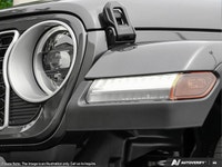 This Jeep Wrangler has a trusty Regular Unleaded V-6 3.6 L/220 engine powering this Automatic transm... (image 7)