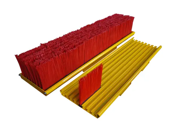 NEW FORKLIFT MOUNTED SWEEPER BROOM ATTACHMENT 2532021 in Heavy Equipment Parts & Accessories in Regina - Image 4