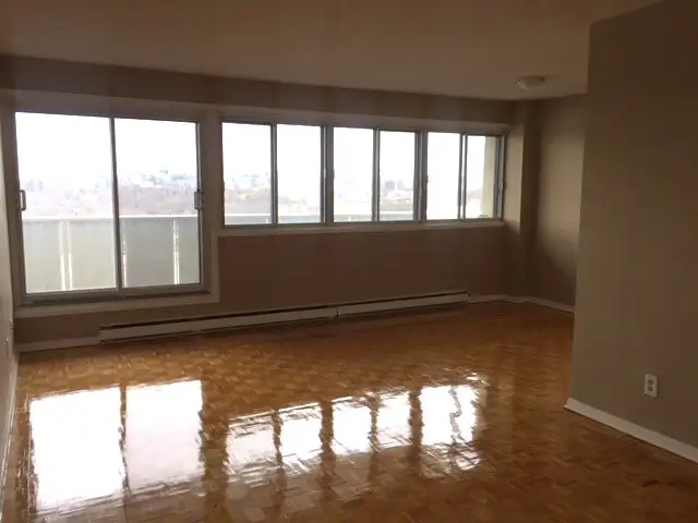 October 1st - 1 BEDROOM - $1525 + Hydro