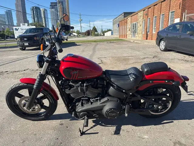 2022 Harley-Davidson Street Bob ~ STREET BOB ~ 114CI ~ CANADIAN  in Street, Cruisers & Choppers in City of Toronto - Image 3
