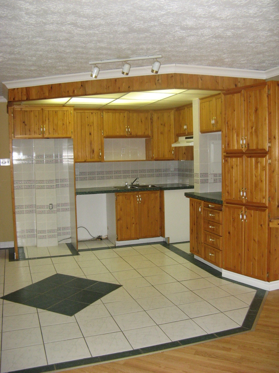 3½,4½,5½TRÈSBEAUX,GRANDS,PISCINE INT,SAUNA,CHAUFFÉ,ASCENSEURS 2