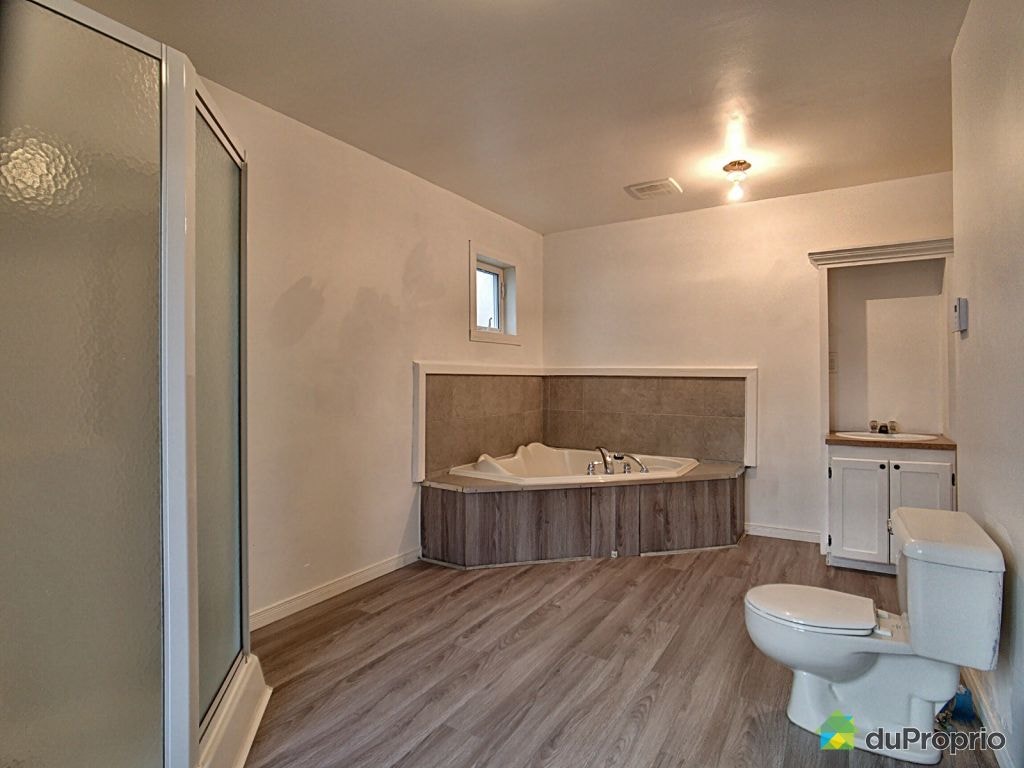 $280,000 - 2 Storey for sale in Mandeville — photo 2