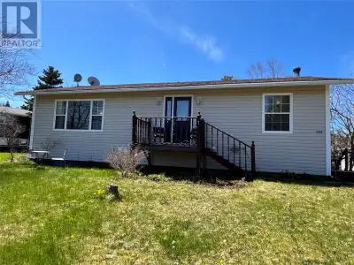 This property is sure to please any buyer conveniently located in the beautiful little tourist hub t...
