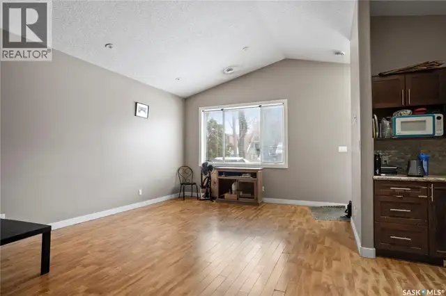 1241 PASQUA STREET Regina, Saskatchewan in Houses for Sale in Regina - Image 8