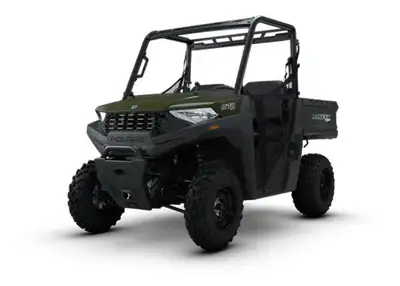 CARACTÉRISTIQUES DU SP 570 DE SÉRIE : Moteur ProStar de 44 CH Capacité de caisse de 226,8 kg (500 lb...