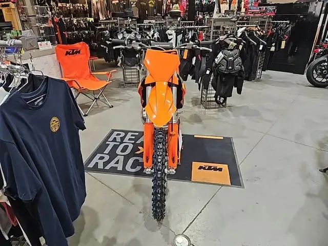 2025 KTM SX 250 in Dirt Bikes & Motocross in Calgary - Image 8
