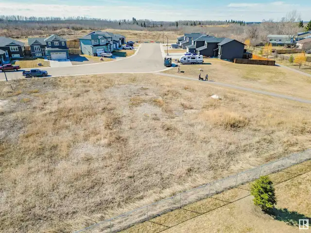 830 Schooner DR Cold Lake, Alberta in Land for Sale in Edmonton - Image 5