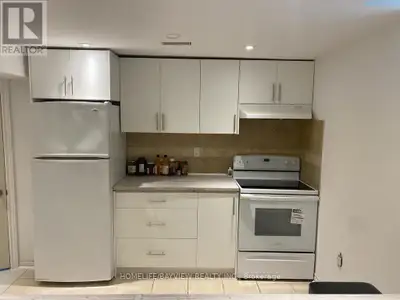 52 MARCHWOOD CRESCENT Richmond Hill (Harding), Ontario