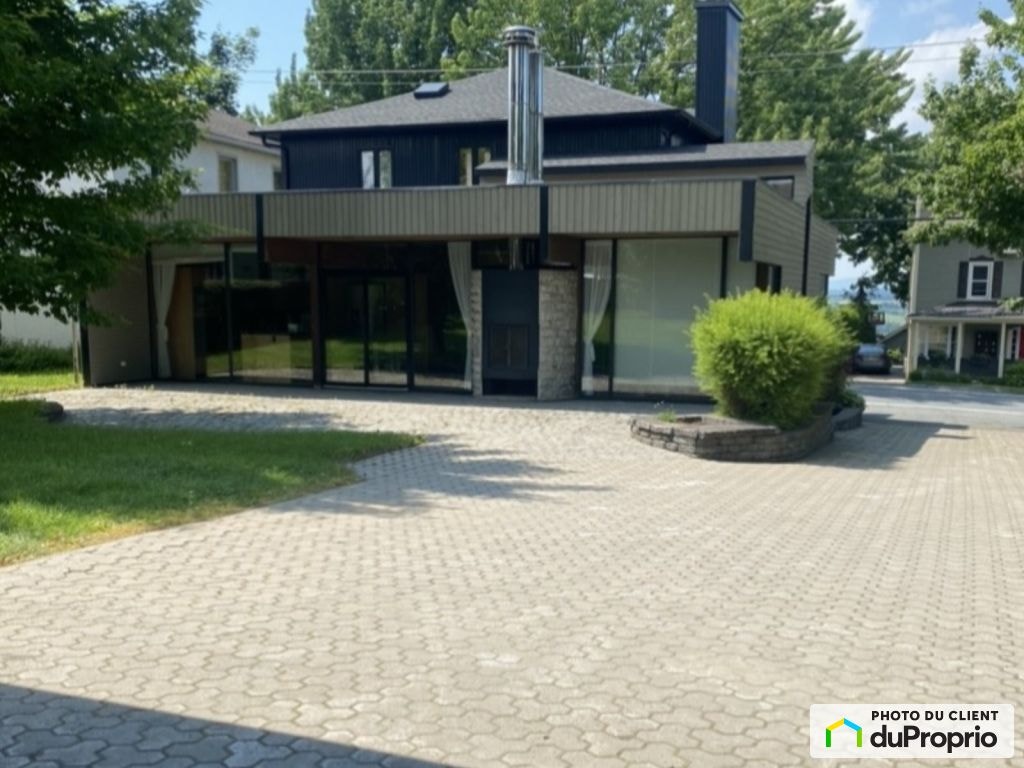 $449,000 - 2 Storey for sale in St-Victor — photo 1