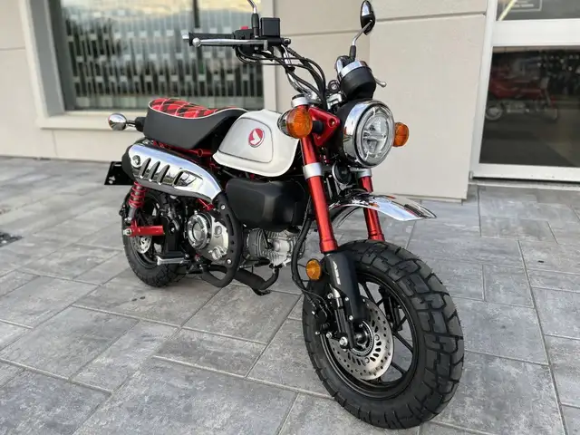 2024 Honda Monkey ABS in Street, Cruisers & Choppers in Kitchener / Waterloo - Image 2