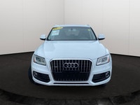 This Audi Q5 has a strong Intercooled Turbo Premium Unleaded I-4 2.0 L/121 engine powering this Auto... (image 5)