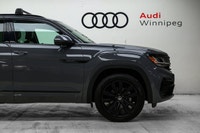 LOCAL TRADE!! This Volkswagen Atlas Cross Sport delivers a Regular Unleaded V-6 3.6 L/220 engine pow... (image 4)