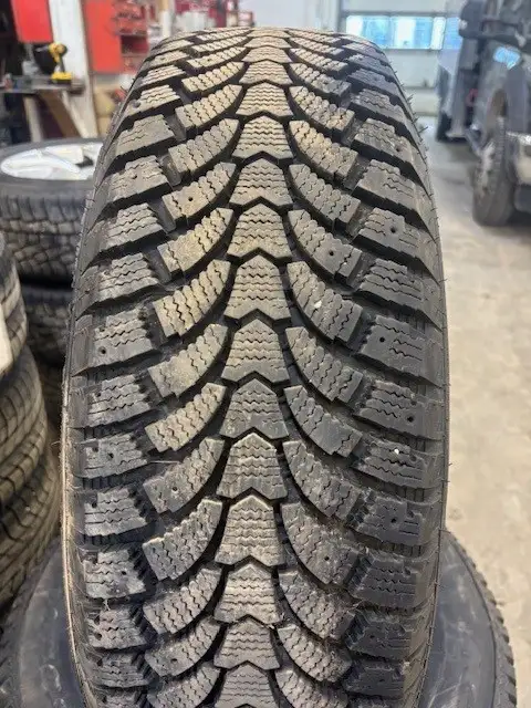 *USED* ANTARES WINTER TIRES 215/70R16, HYUNDAI TUSCON RIMS in Tires & Rims in Grand Bend - Image 4