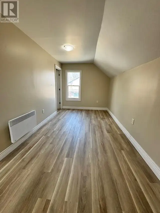 1 Bedroom Upper-Level Unit – Laundry Hookups Available – $1,249/ in Long Term Rentals in Sault Ste. Marie - Image 6
