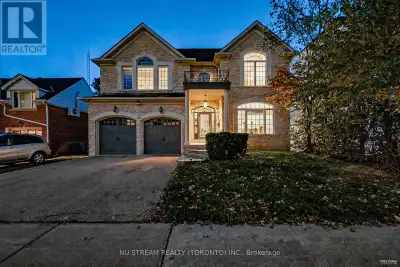 Located in the heart of North York at Yonge & Sheppard. Just a 2-minute drive to the highway and a 1...