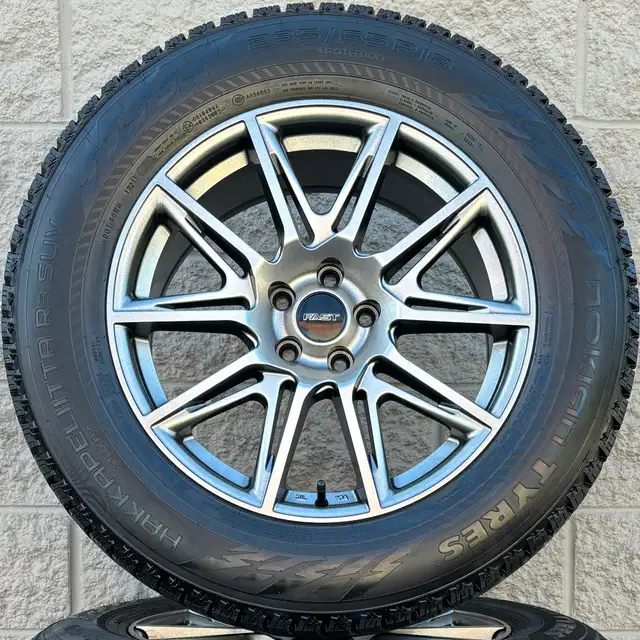 (98%) 4x 235/65R18 Nokian Winters w/ Jaguar F-Pace 5x108 Rims in Tires & Rims in City of Toronto - Image 3