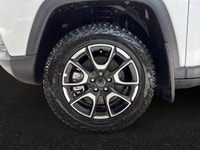 This 2026 JEEP COMPASS TRAILHAWK 4X4 has the following options Prem Cloth/Leather Trim Bucket Seats,... (image 8)