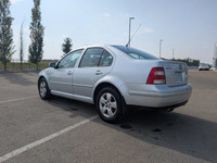 The pre-owned 2004 Volkswagen Jetta Sedan GLS is a timeless compact sedan designed for drivers who a... (image 4)