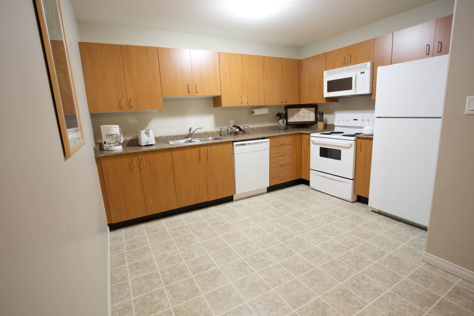 Unfurnished One Bedroom Suites from $1500 5