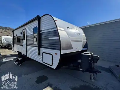2024 Open Range 26BH A versatile bunkhouse trailer built for families, offering comfort, space, and...