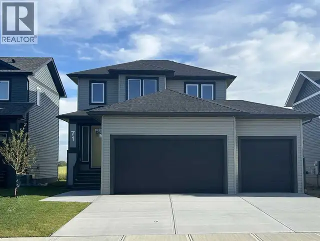 71 Vincent Crescent Olds, Alberta in Houses for Sale in Calgary - Image 2