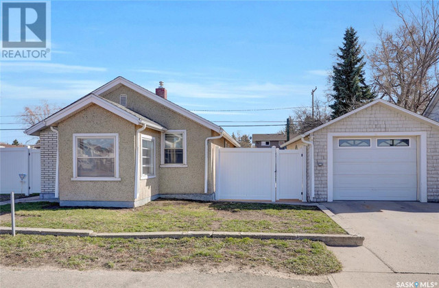 1337 Coteau STREET W Moose Jaw, Saskatchewan in Houses for Sale in Moose Jaw - Image 4