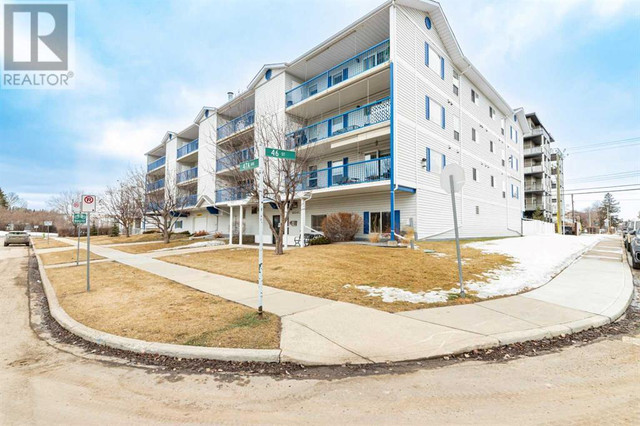 204, 4522 47A Avenue Red Deer, Alberta in Condos for Sale in Red Deer - Image 2